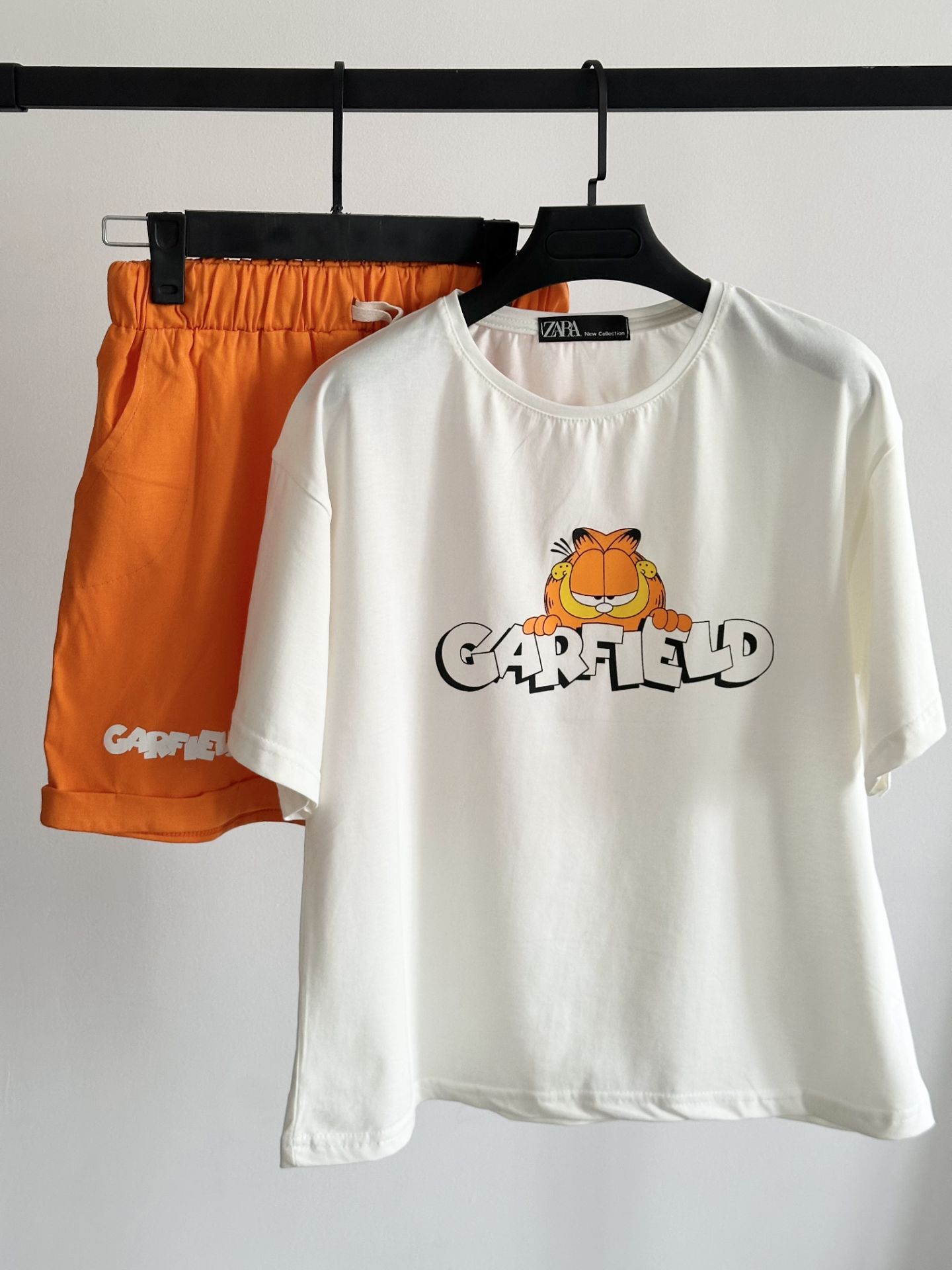 ست تیشرت و شورتک  زنانه طرح فانتزی  GARFIELD  پارچه نخ پنبه با کیفیت برند NEW LOOK