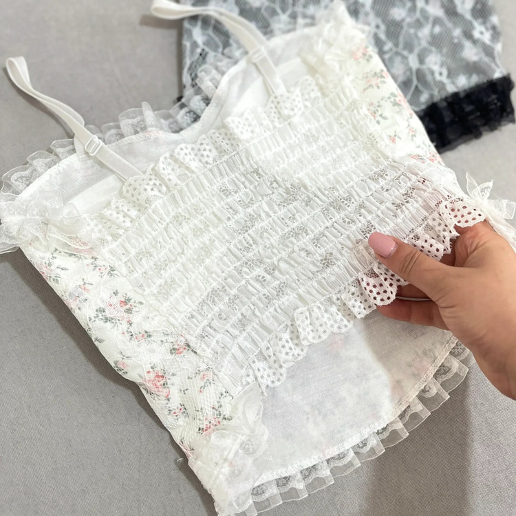 کراپ تاپ مجلسی وارداتی نخ کتان طرح گدار فانتزی برند RAYA